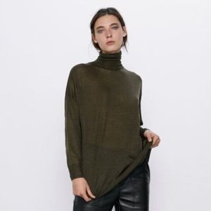 NWOT: Zara Turtleneck Sweater